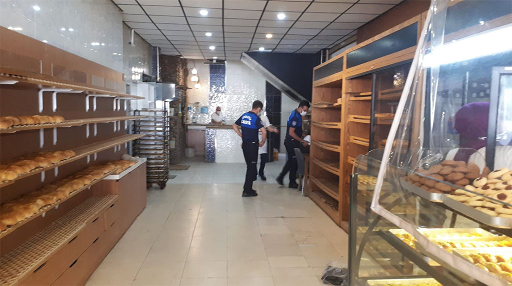 Büyükşehir Zabıta Ekiplerinden 'Salgınla Mücadele' Kararlılığı