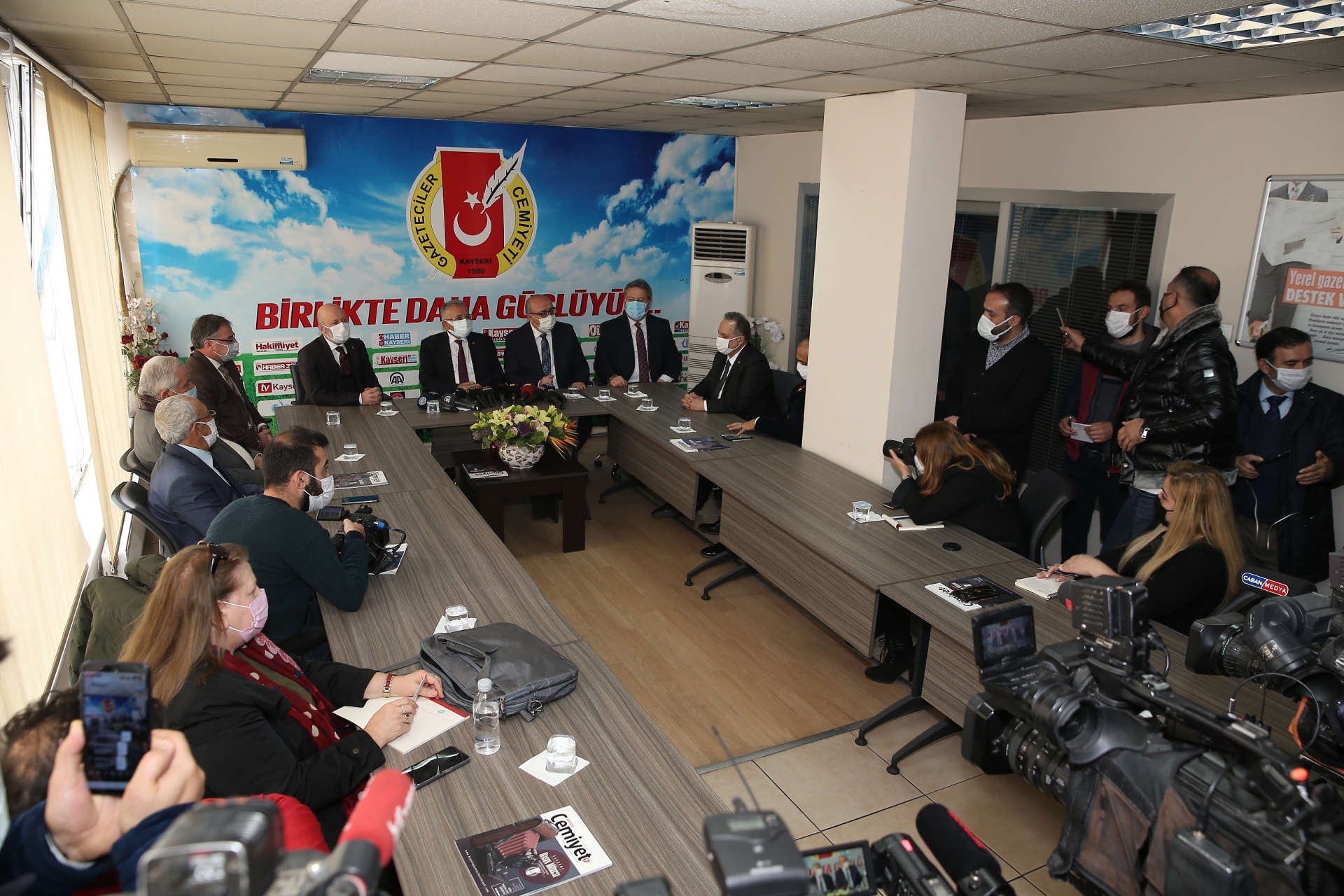 Başkanlardan Gazetecilere ’10 Ocak’ Ziyareti