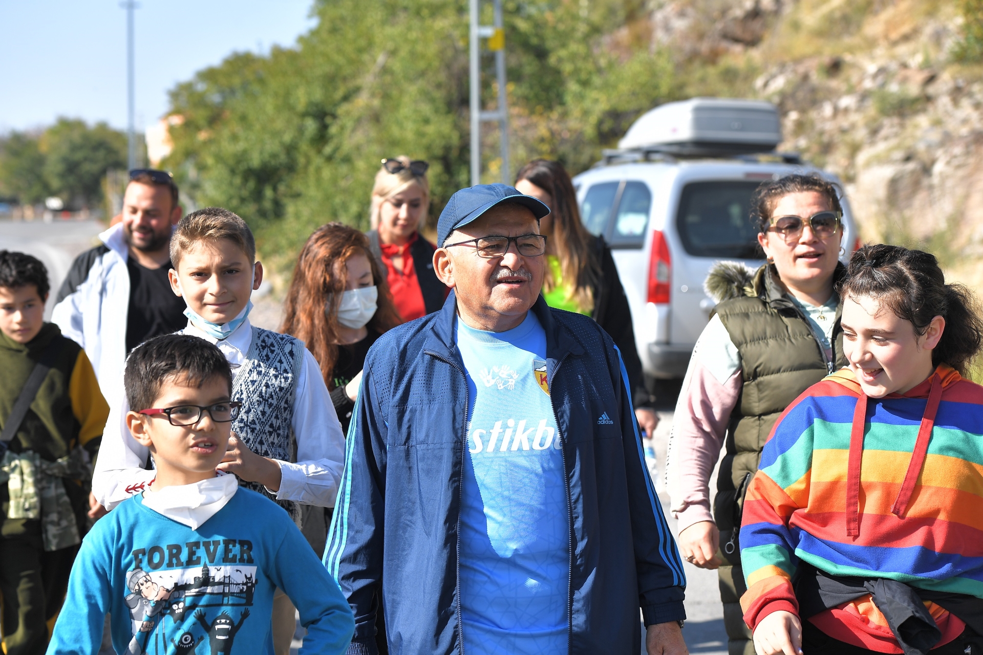 Başkan Büyükkılıç’tan Yürüyüş Şenliğinde Çocukların Talebine Anında Talimat