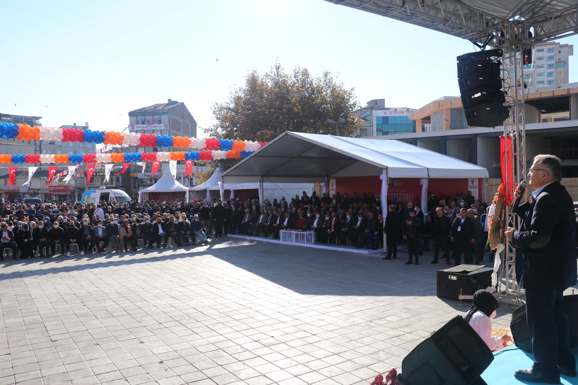 “Gece, Gündüz Demeden Çırpınan Bir Belediyecilik Anlayışı Uyguluyoruz”