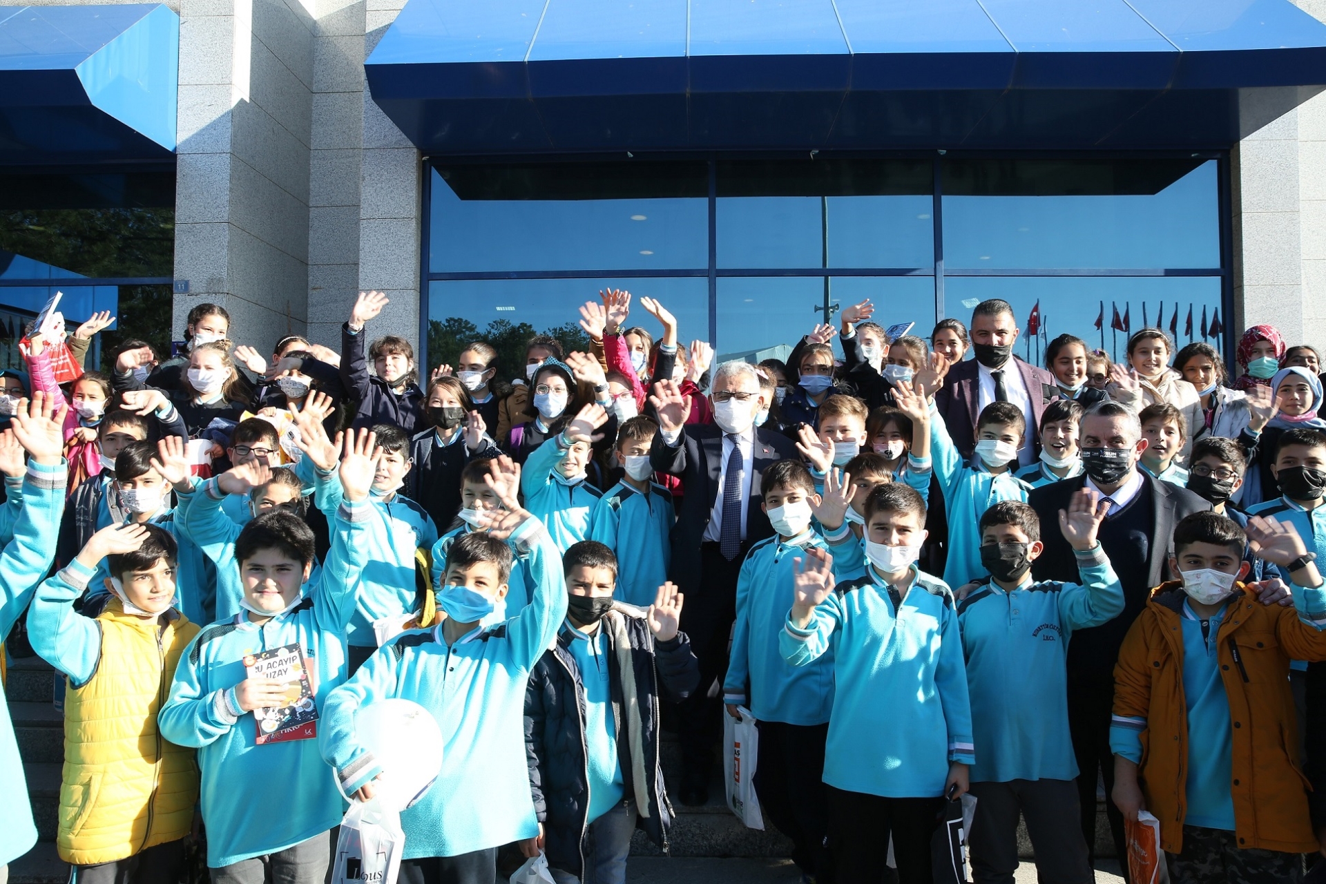 4. Kayseri Kitap Fuarı, Minik Ziyaretçileri İle Dolup Taşıyor