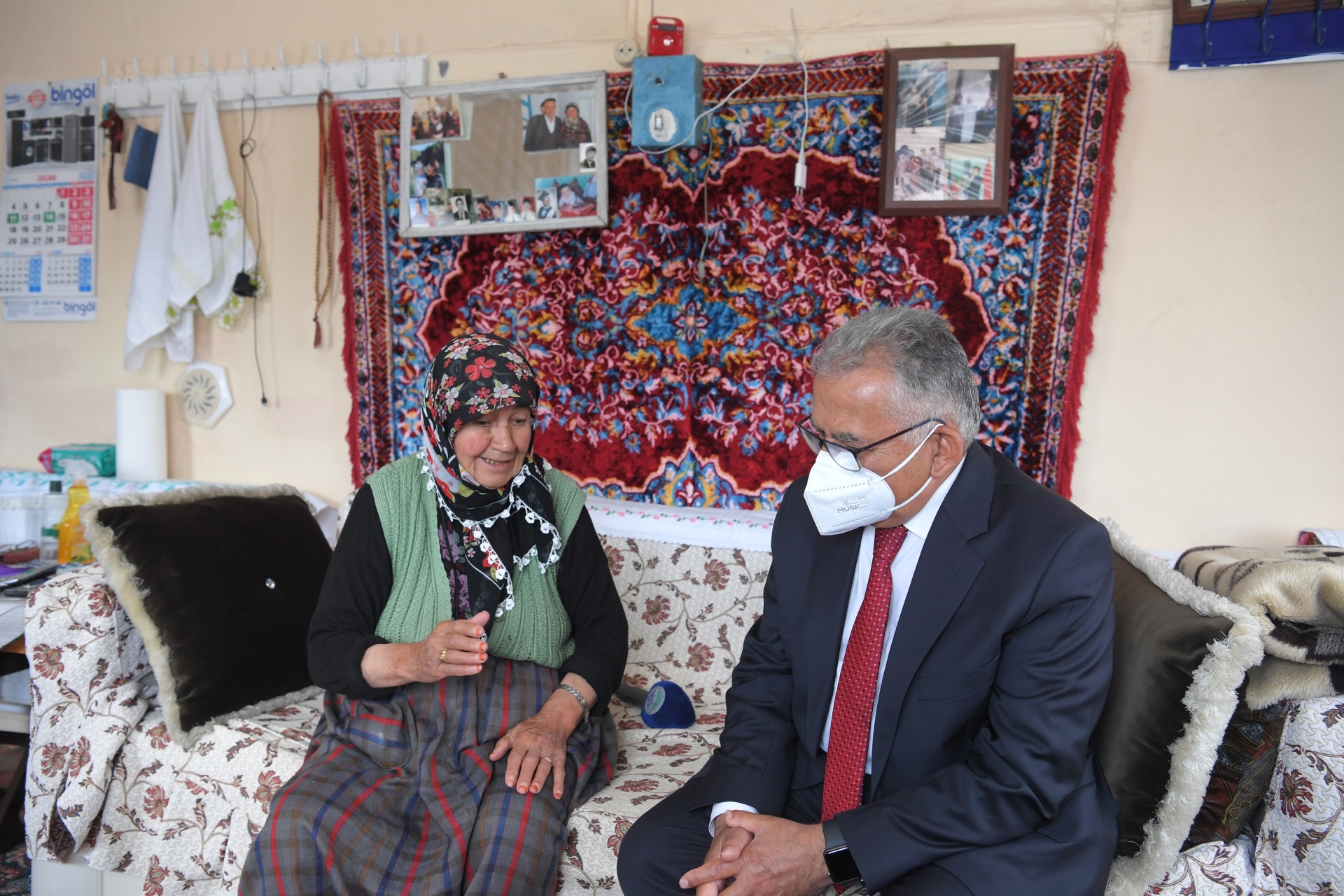 Başkan Büyükkılıç, Necibe Nine’nin Davetine İcabet Etti