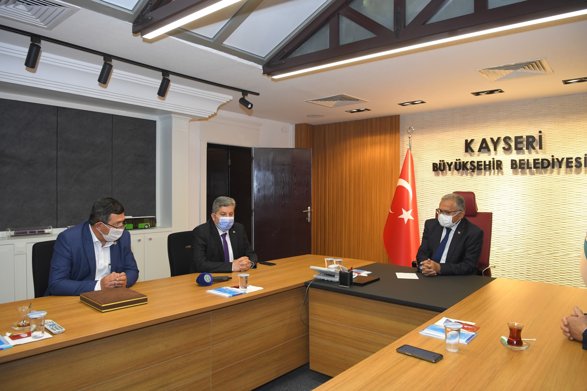 Başkan Büyükkılıç’a Ziraat Odalarından Teşekkür Plaketi