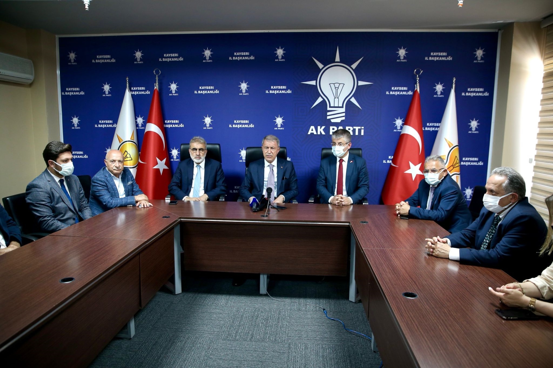 Başkan Büyükkılıç, Bakan Akar ile Birlikte Cumhurbaşkanı Erdoğan'ın Bayramlaşma Programına Katıldı