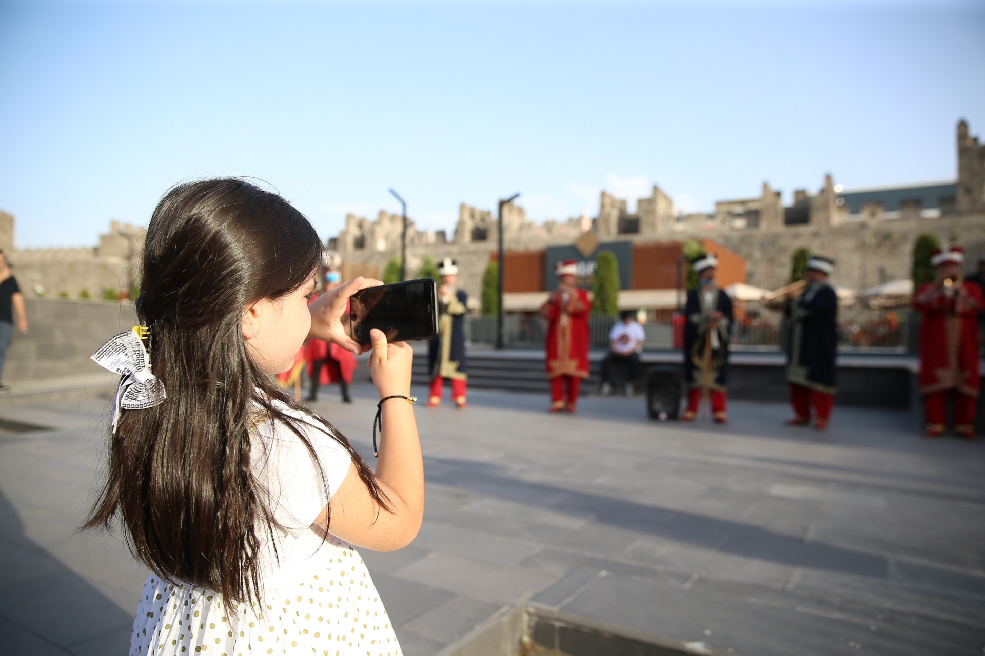 Büyükşehir’in Kaleiçi Sanat Etkinlikleri Coşkulu Başladı