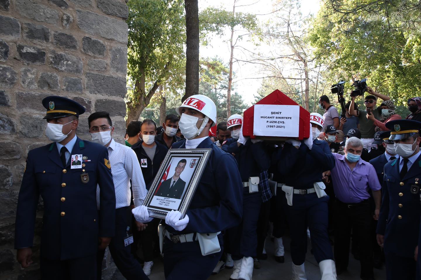 Başkan Büyükkılıç, İdlib Şehidimizi Son Yolculuğuna Uğurladı