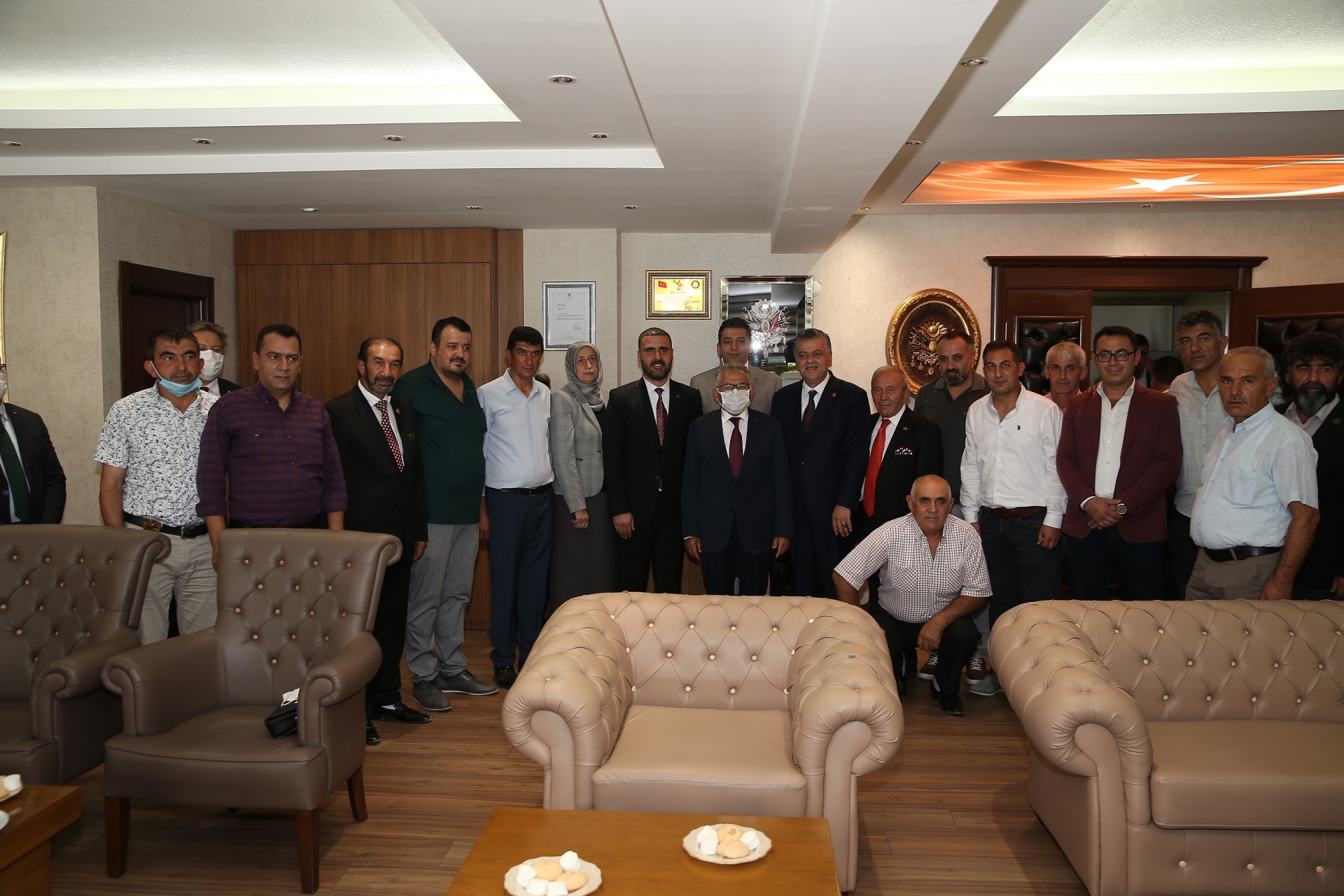 Büyükkılıç ve Başkanlardan MHP'nin Yeni İl Başkanına 