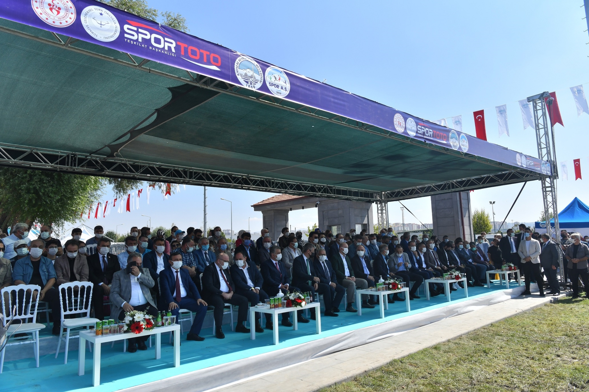 Geleneksel Sporlar, Binicilik ve Okçuluk Tesisi’ne Muhteşem Açılış