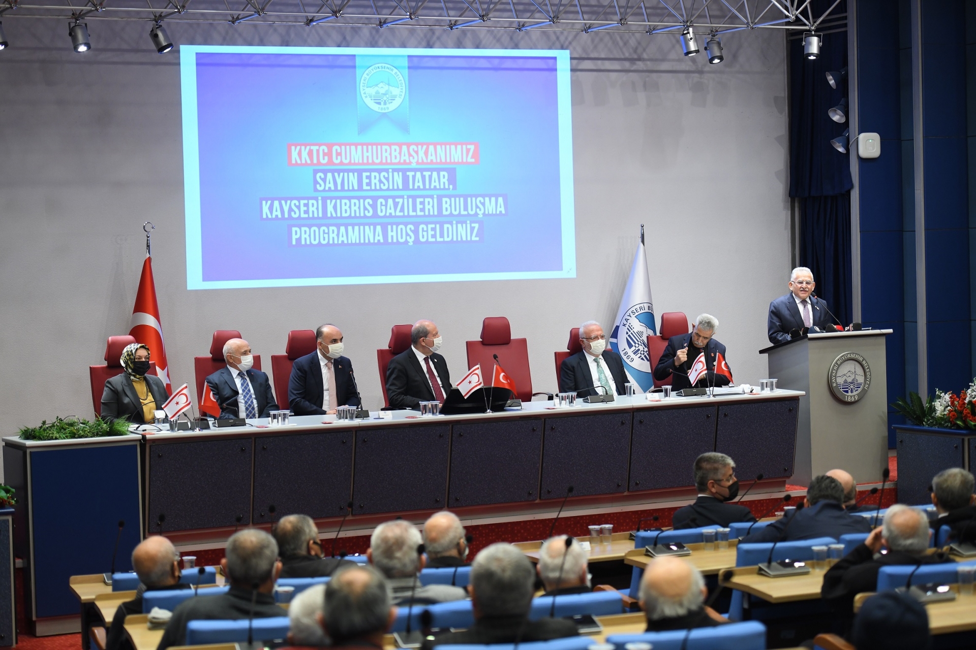 Başkan Büyükkılıç, KKTC Cumhurbaşkanı Tatar ile Kıbrıs Gazilerini Buluşturdu