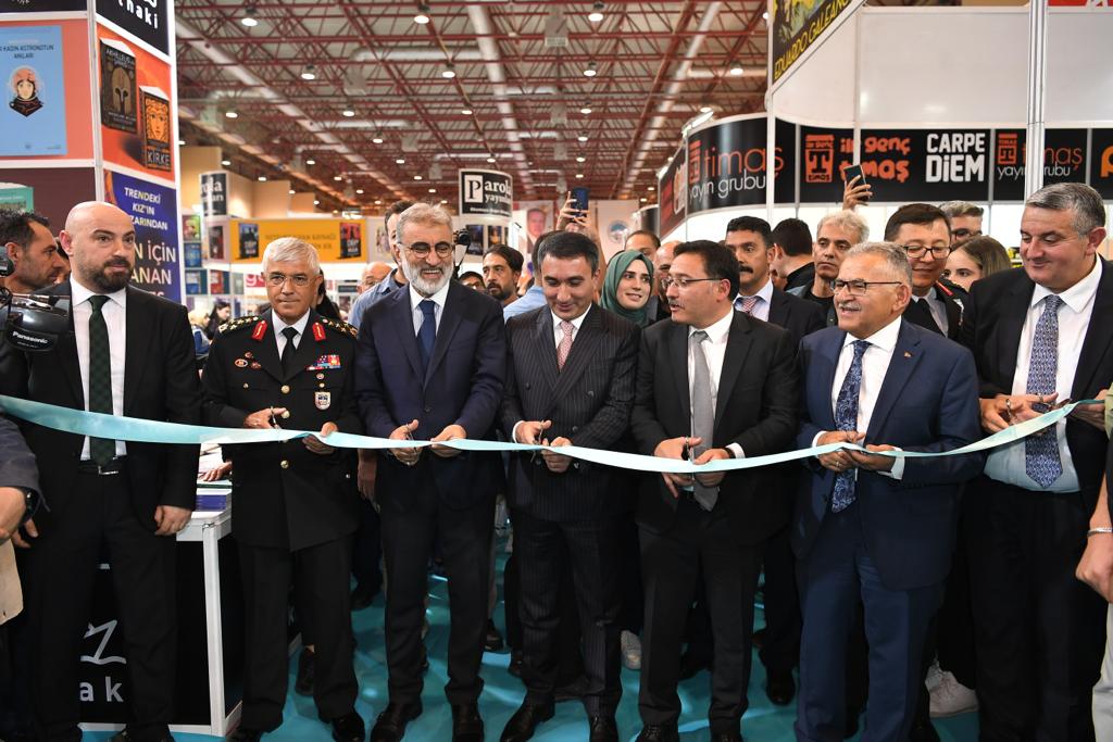 5. Kayseri Kitap Fuarı, Kapılarını Kitapseverlere Açtı