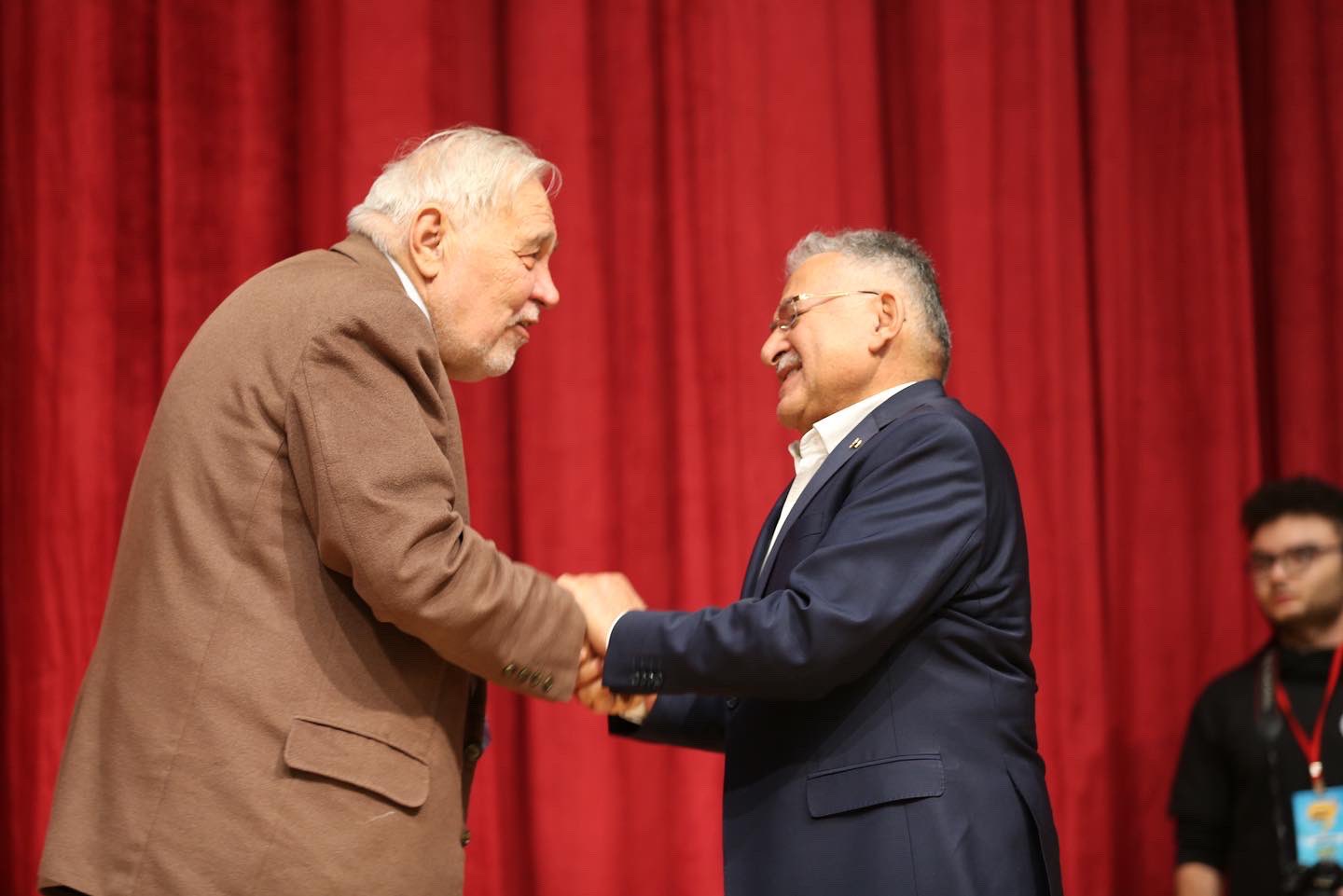 Başkan Büyükkılıç, Yazar İlber Ortaylı’nın Söyleşisine Katıldı