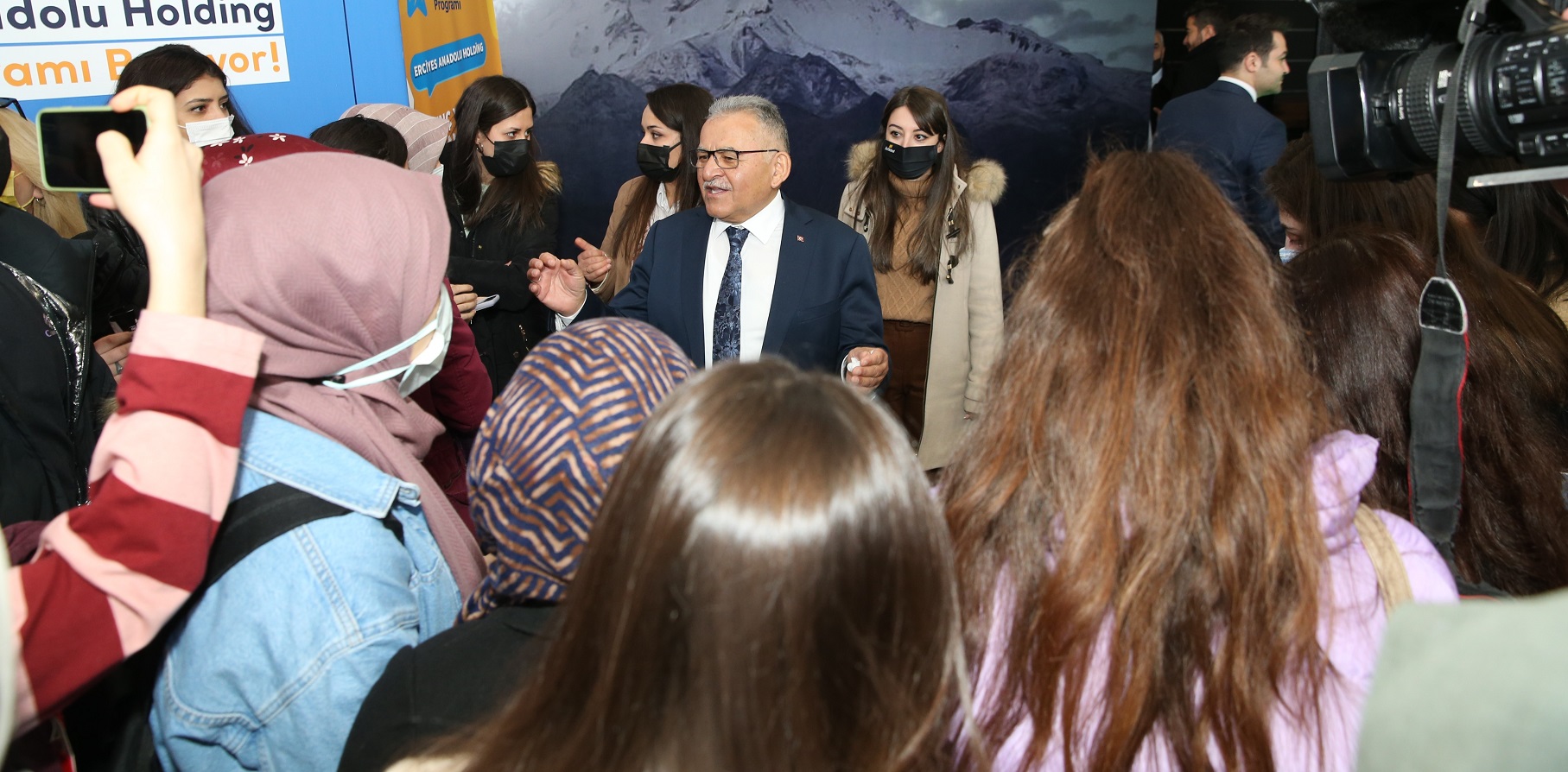 Büyükşehir’in 40 Milyon TL’lik ‘Eğitim’ Desteği İçin Başvuru Şartlarının Detayları Belli Oldu