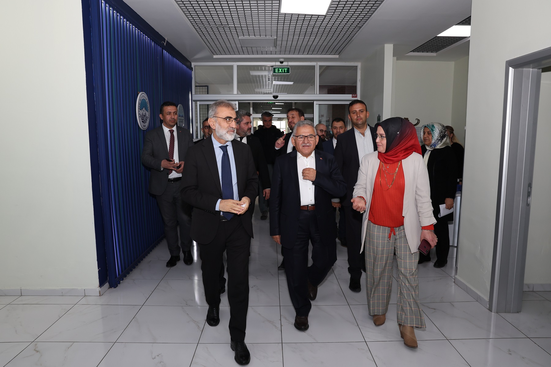 Başkan Büyükkılıç, Eski Bakan Yıldız ile Birlikte KAYMEK Akademi’de İncelemelerde Bulundu