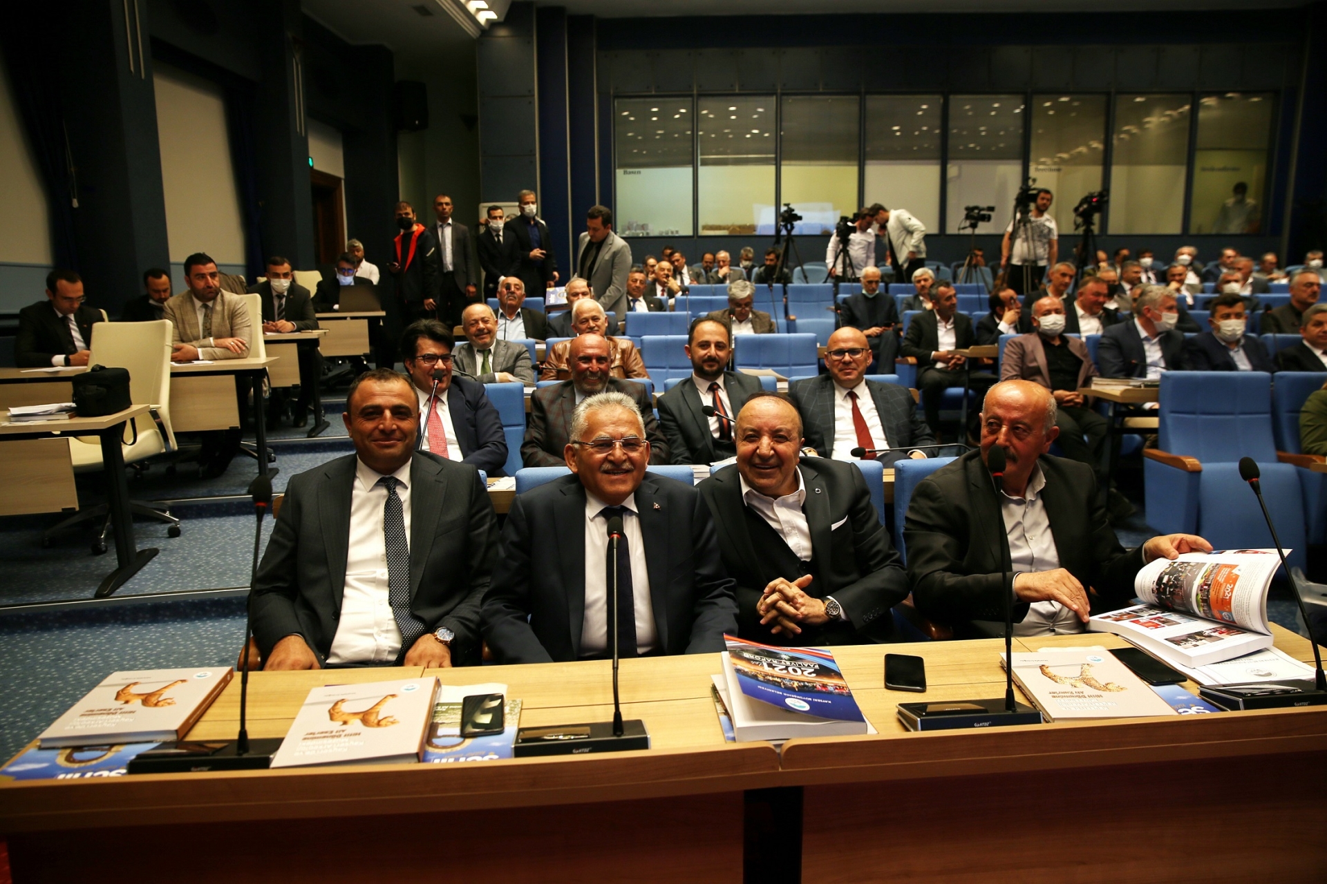 Büyükşehir Meclisi, 2021 Yılı Faaliyet Raporu’nu Onayladı