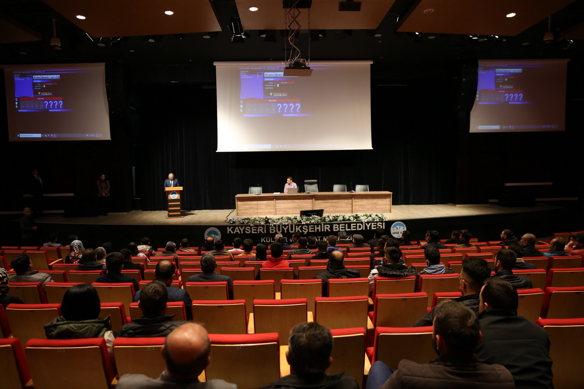 Büyükşehir’de Yeni Vatmanlar Noter Huzurunda Kura ile Belirlendi