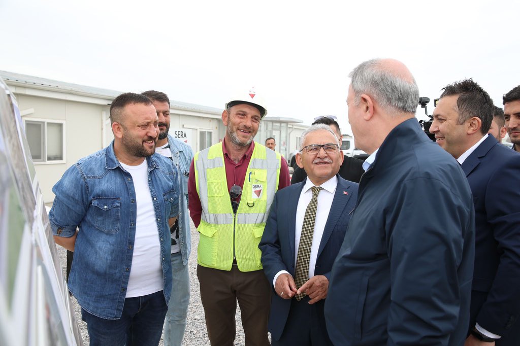 Bakan Akar ile Başkan Büyükkılıç’tan 