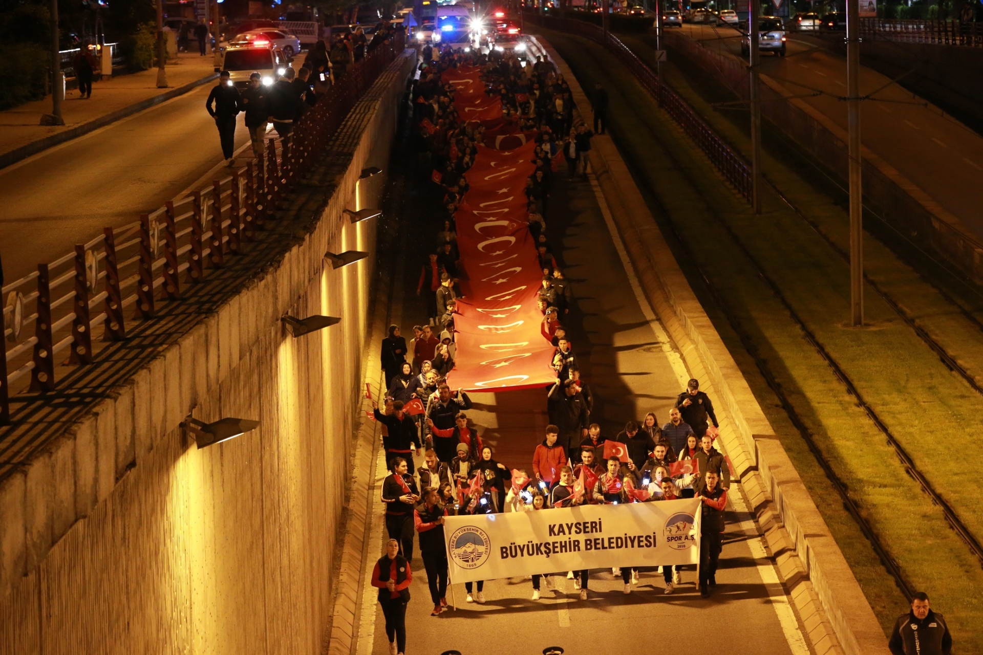 Başkan Büyükkılıç’tan Kayserililere Muhteşem 19 Mayıs Kutlaması