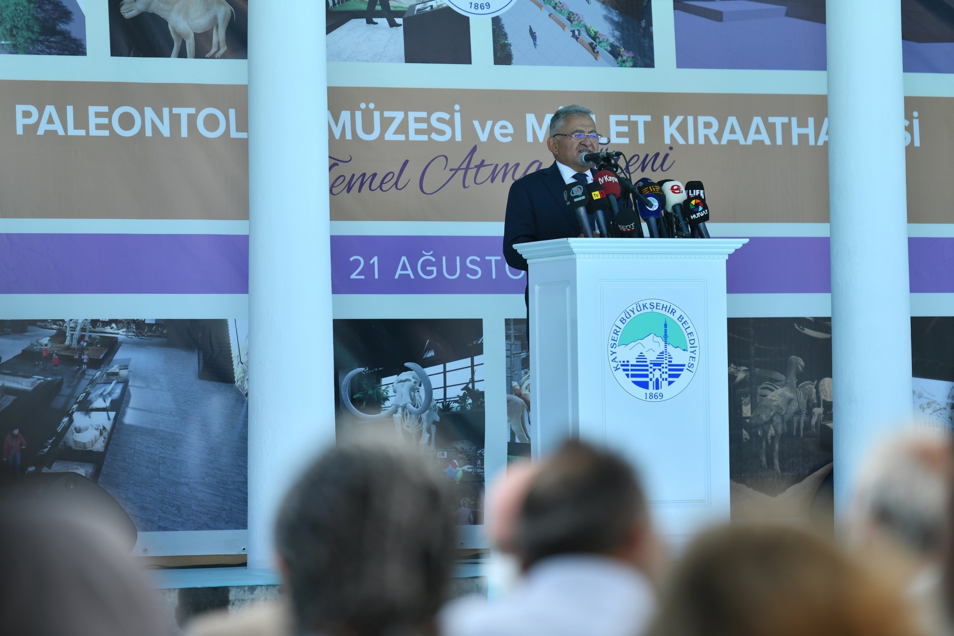 Büyükkılıç: “Kayseri’ye Kulak Verildiğinde, Tarih Sizi Çağırır”