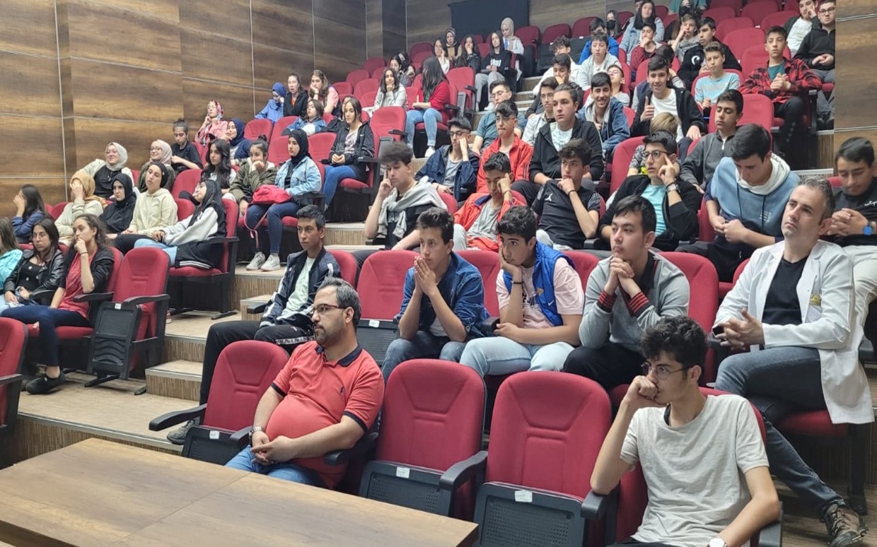 Büyükşehir’in “Değer Gençlik Projesi’ne” Büyük İlgİ