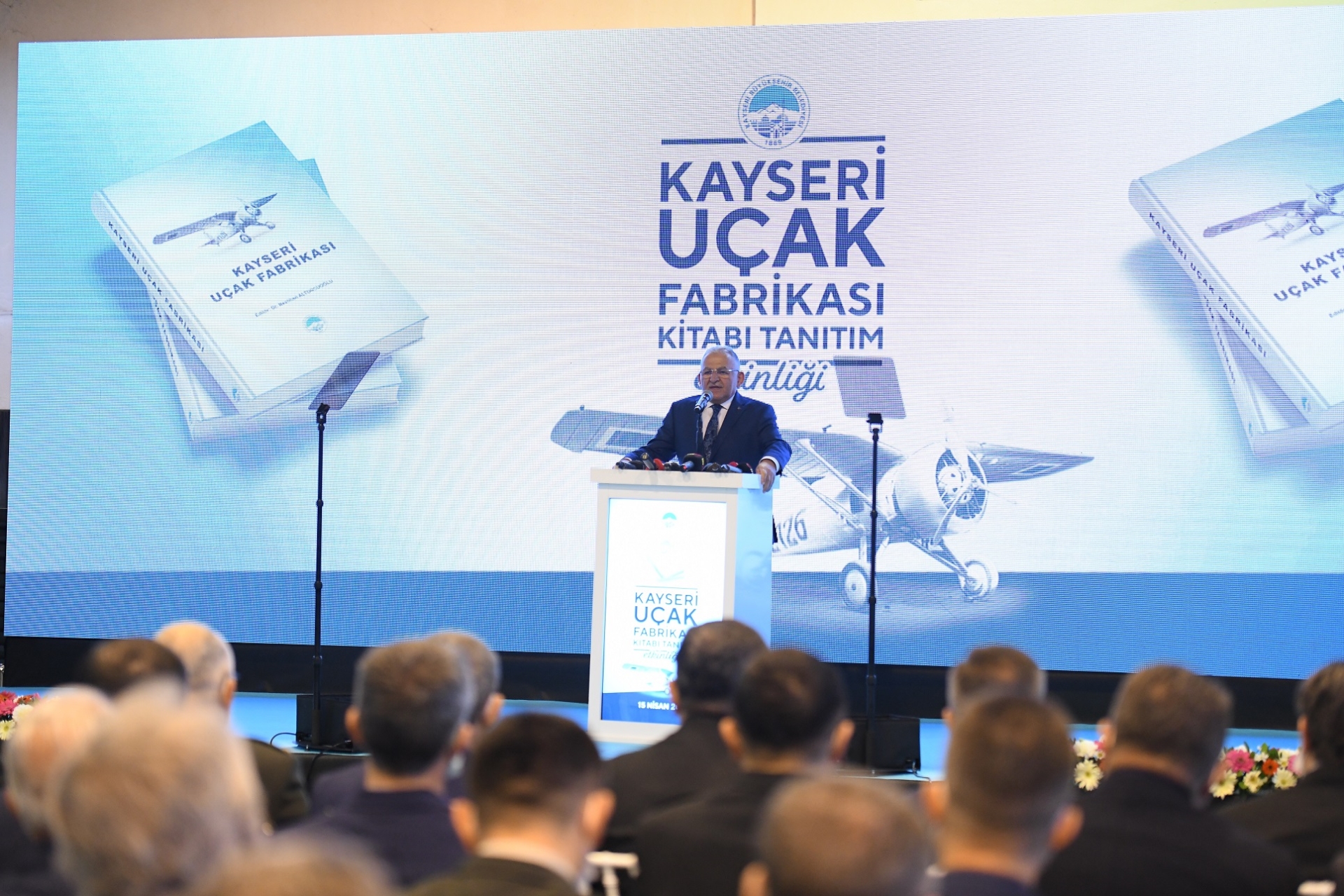 Büyükşehir’in Geçmişe Işık Tutacak “Kayseri Uçak Fabrikası” Kitabı Takdir Topladı