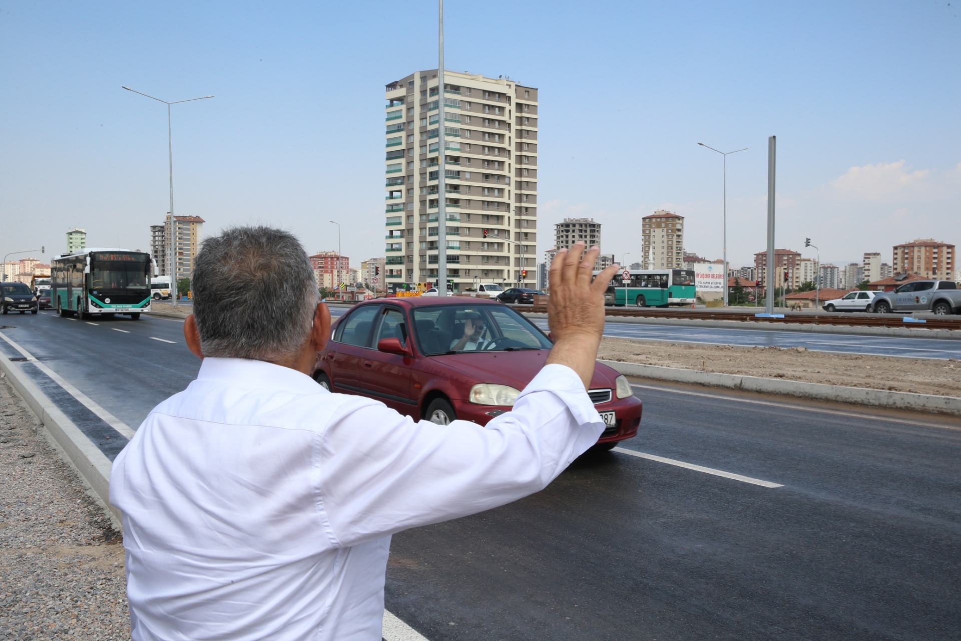Başkan Büyükkılıç, Yapımı Devam Eden Talas Raylı Sistem Hattı’nı Denetledi