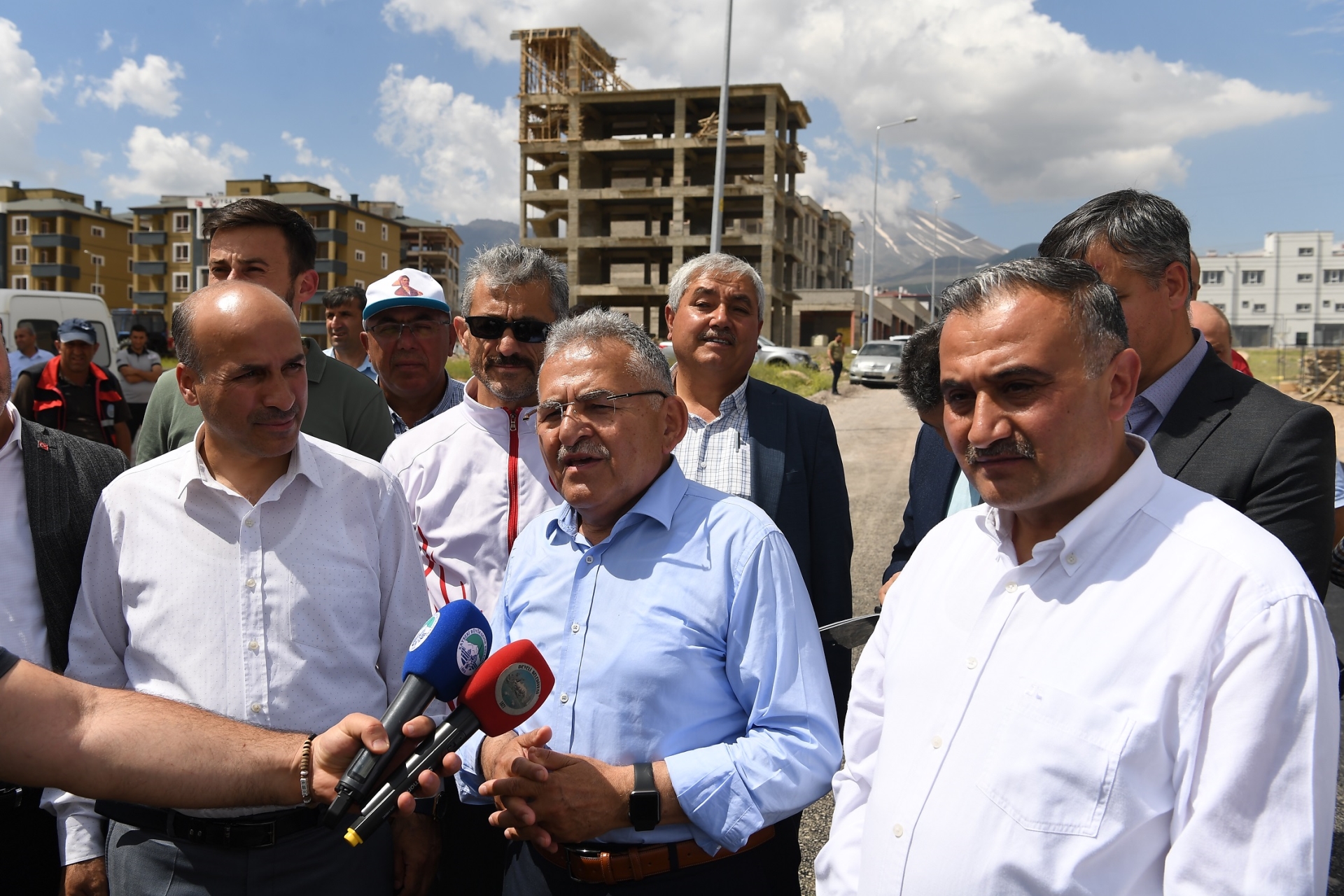 Başkan Büyükkılıç’tan İlçelerde İş Yeri Açma Konusunda Kolaylık Sağlayan Talimat