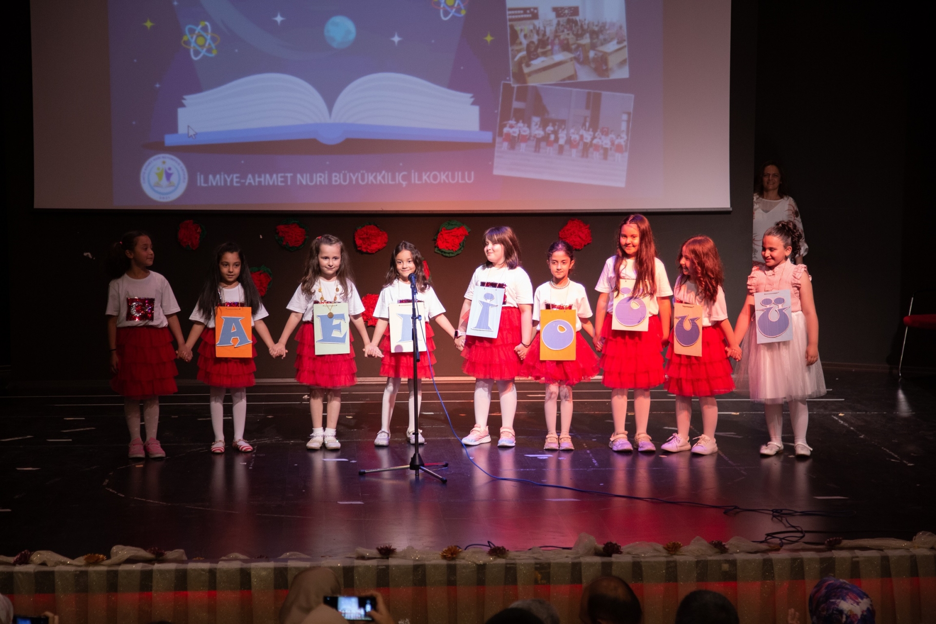 Hayırsever Büyükkılıç Ailesinin Eğitime Kazandırdığı Okulda ‘Okuma Bayramı’ Sevinci