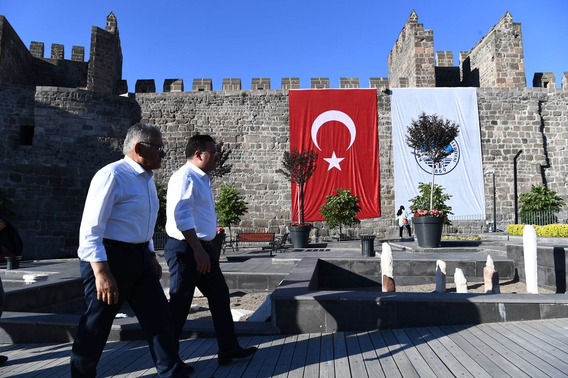 Vali Çiçek ve Başkan Büyükkılıç’tan “Kale ve Müze” Ziyareti