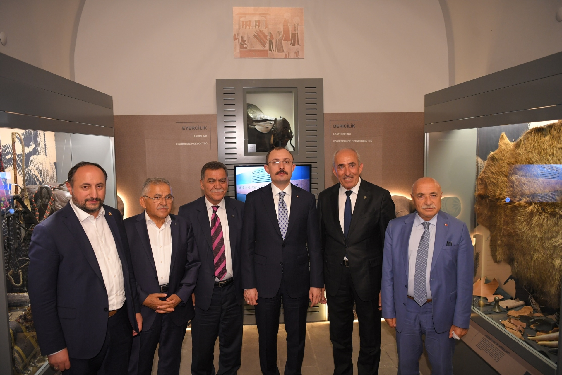 Başkan Büyükkılıç, Bakan Muş’a Ahi Evran Müzesi’ni Gezdirdi