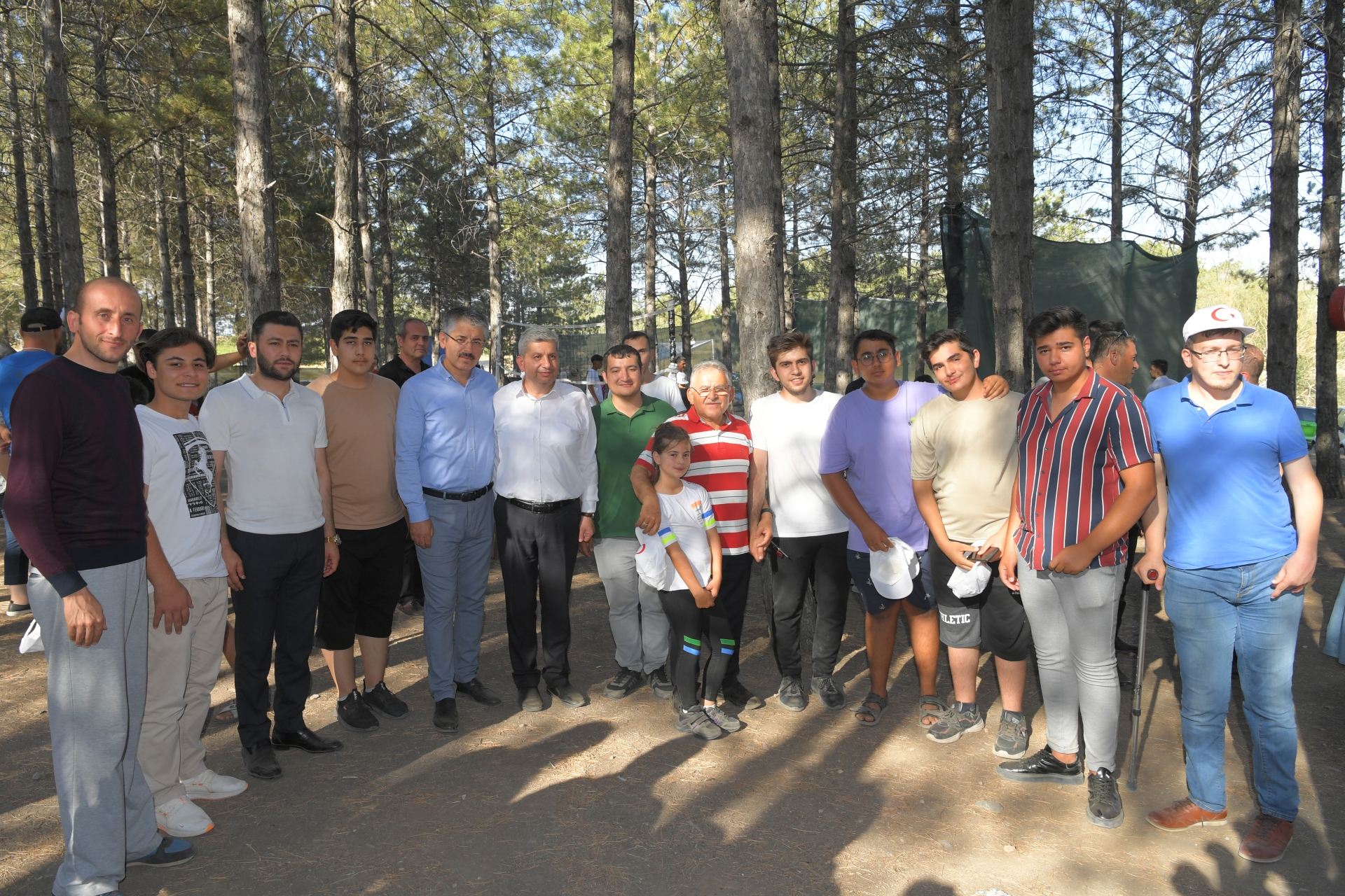 Büyükkılıç: “AK Sevdamızla AK Parti’mizin 21. Kuruluş yıl dönümü bir kez daha kutlu olsun”