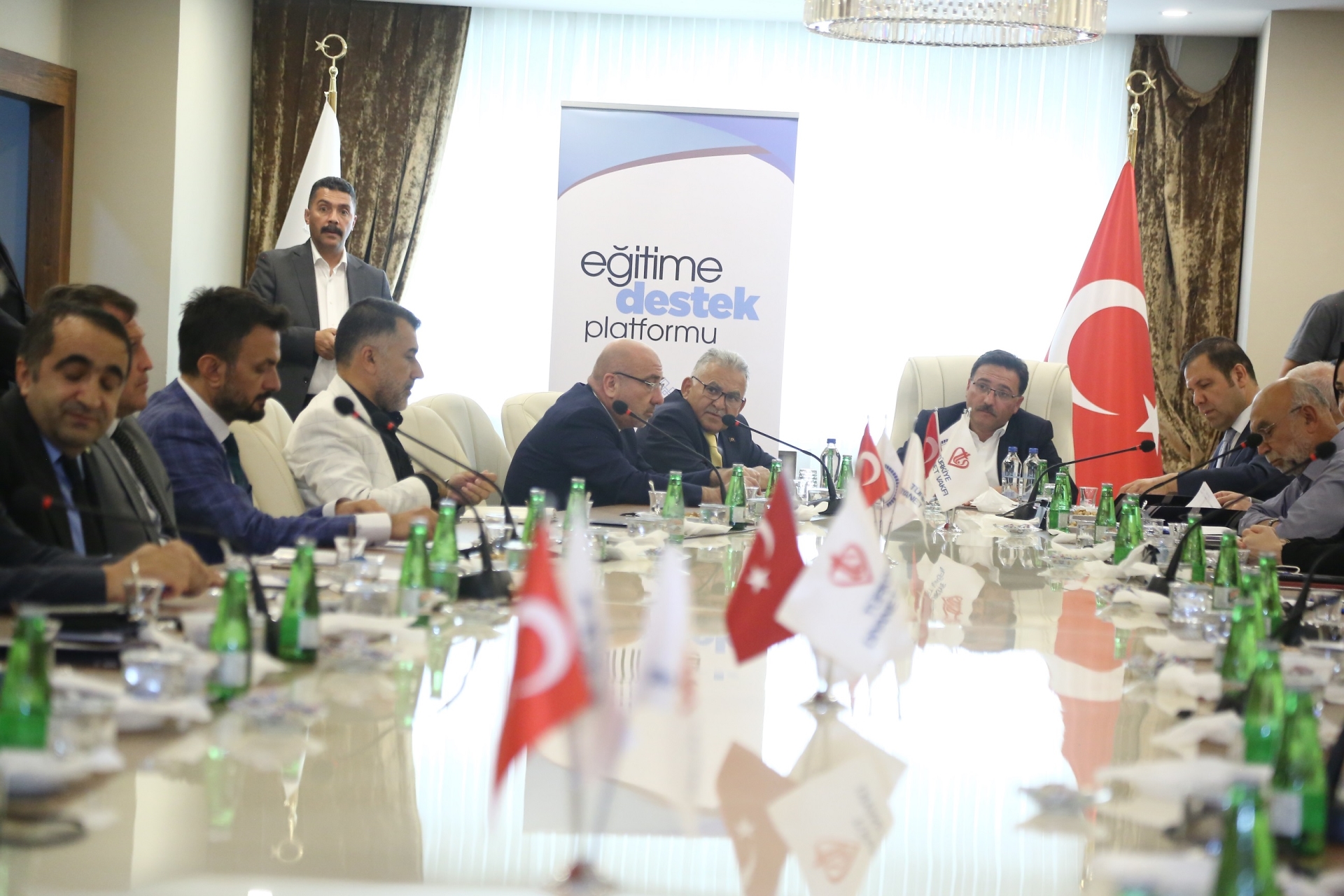 Vali Çiçek ve Başkan Büyükkılıç’tan “Eğitim” Zirvesi