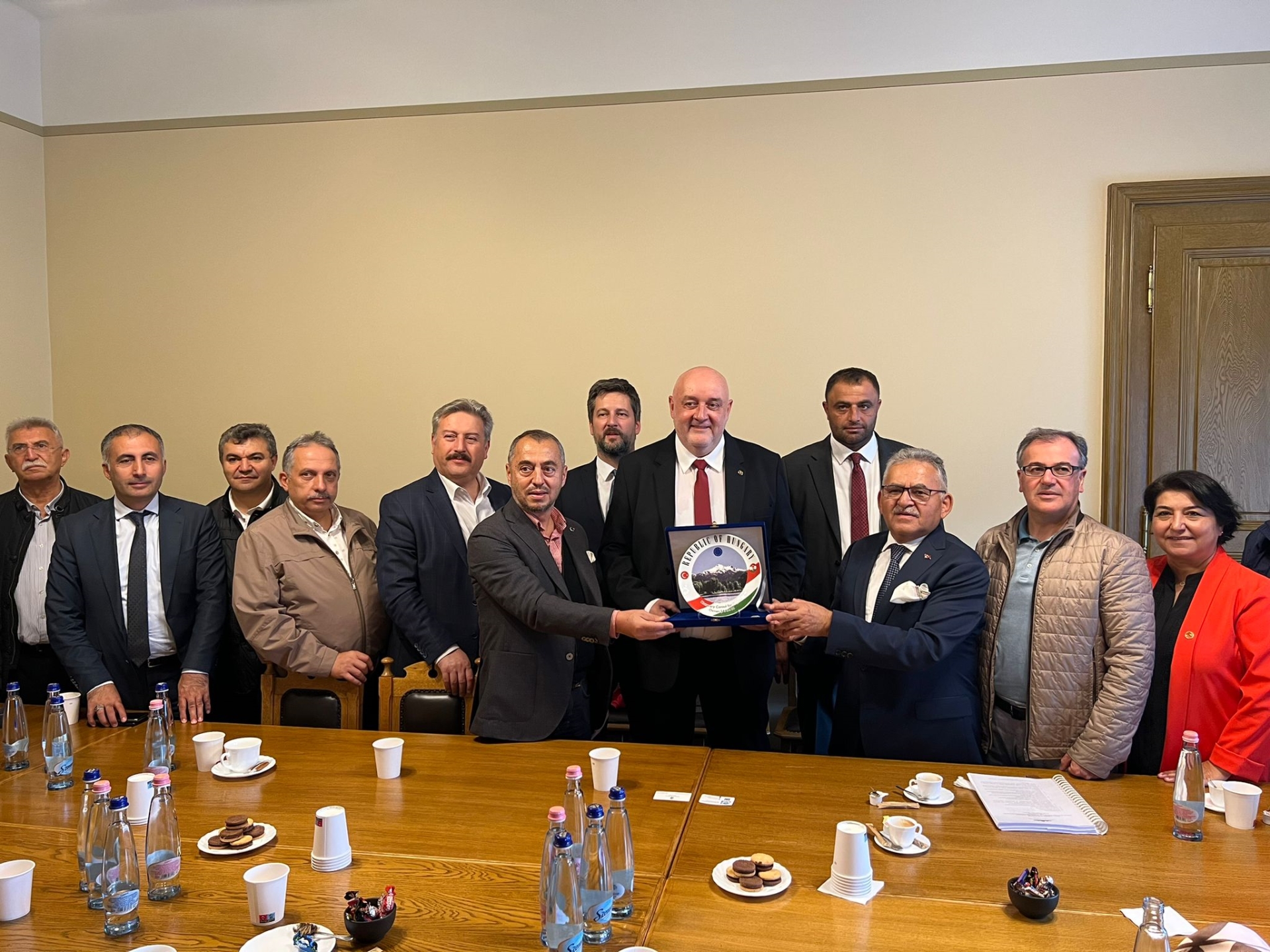 Başkan Büyükkılıç, Macaristan Parlamento Binası’nı Gezdi