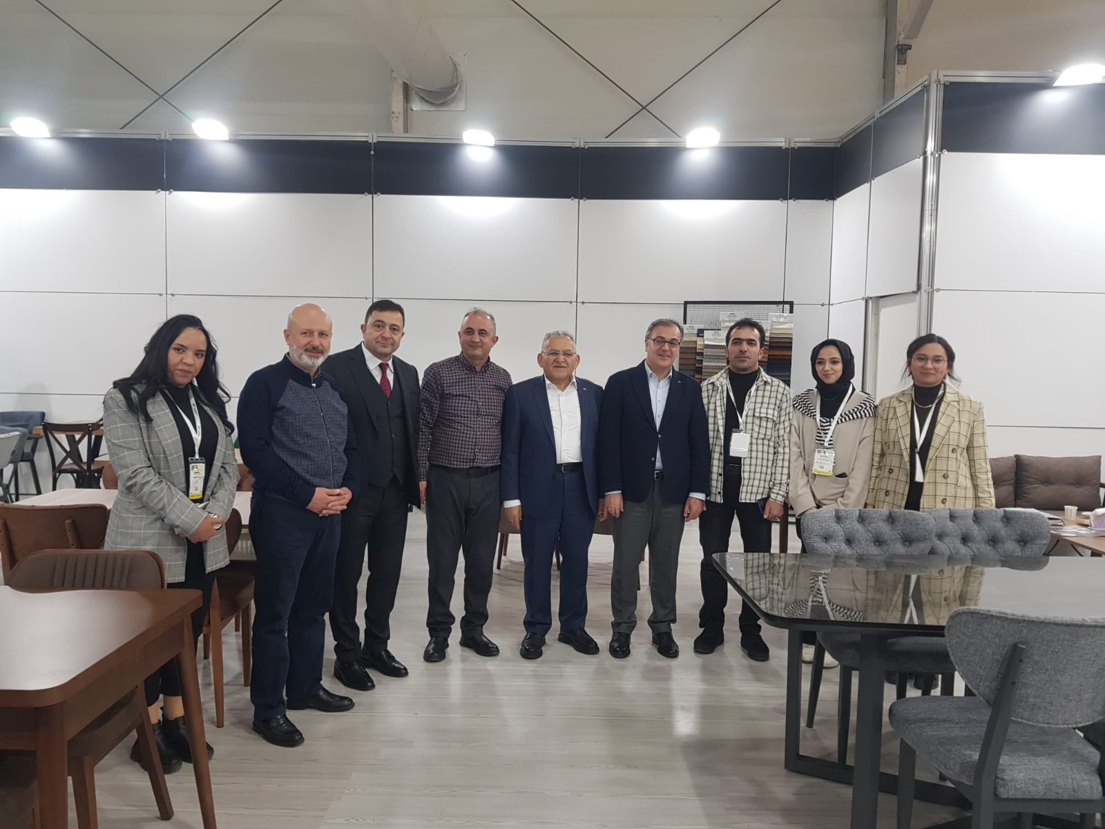 Başkan Büyükkılıç, İstanbul Mobilya Fuarı’nı Ziyaret Etti
