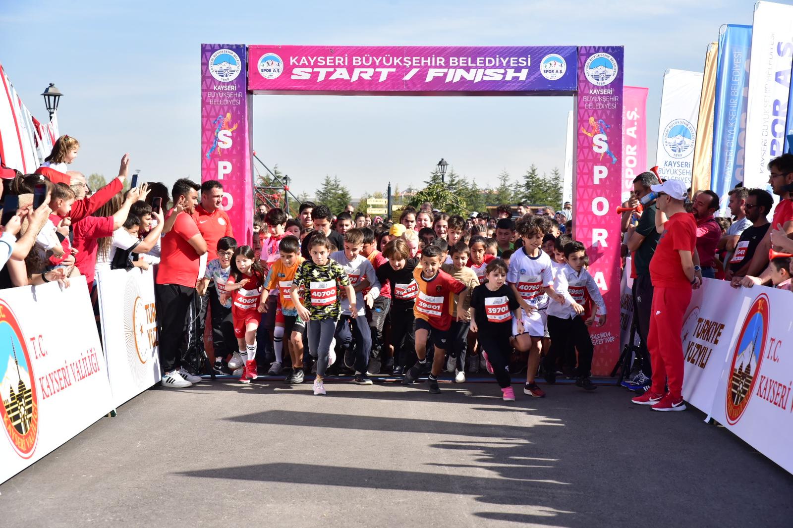 Büyükşehir’den 1000 Kişilik Türkiye Yüzyılı Cumhuriyet Koşusu