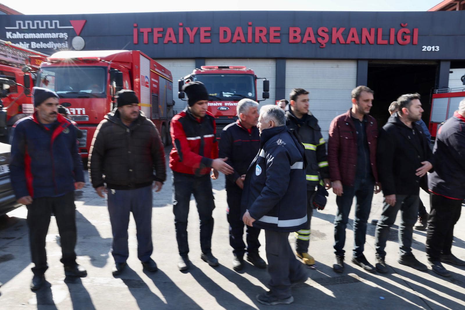 Büyükkılıç’tan, Deprem Bölgesinde Kahraman İtfaiye Erlerine Ziyaret