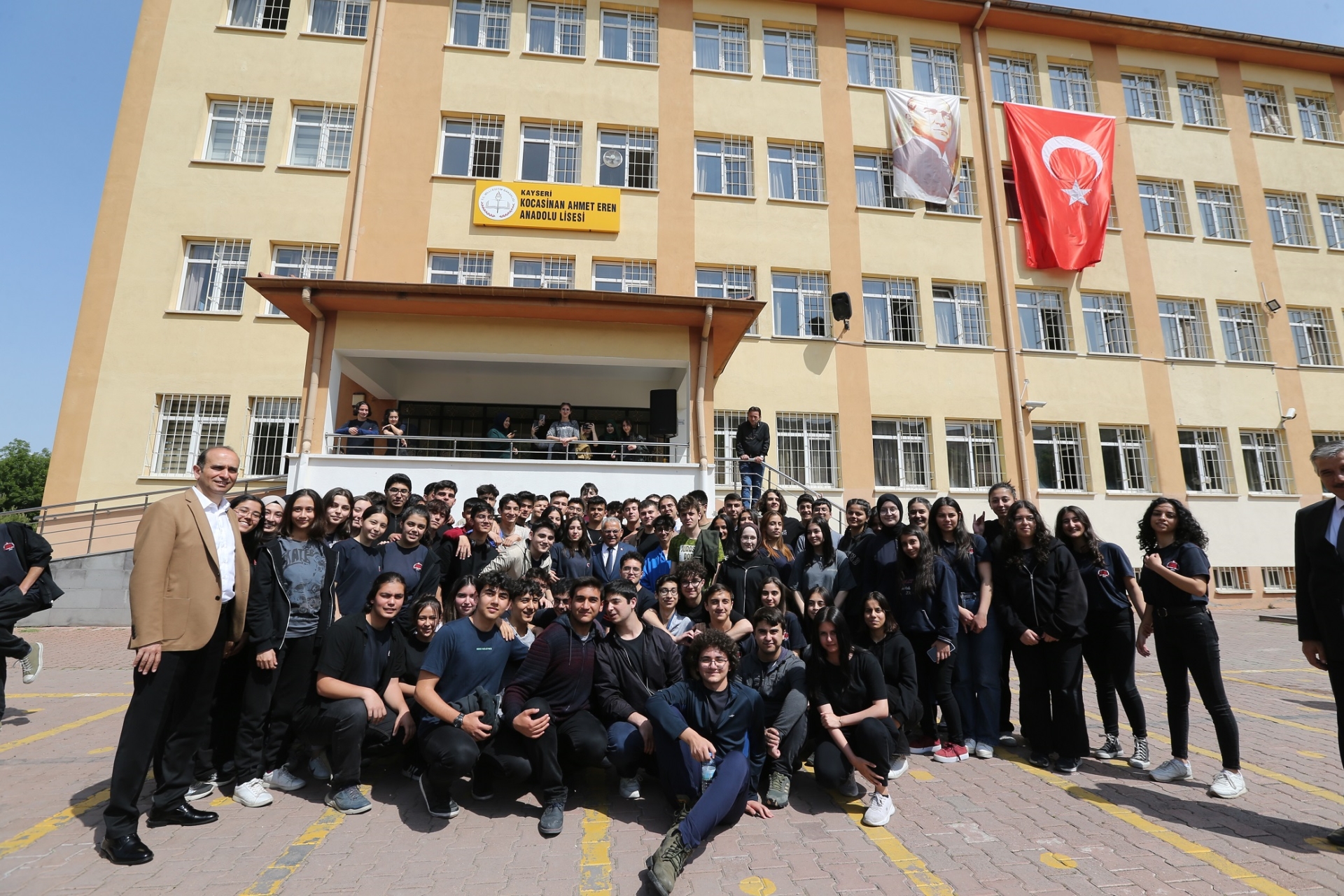 Başkan Büyükkılıç, Öğrencilerle TOGG’u Buluşturuyor