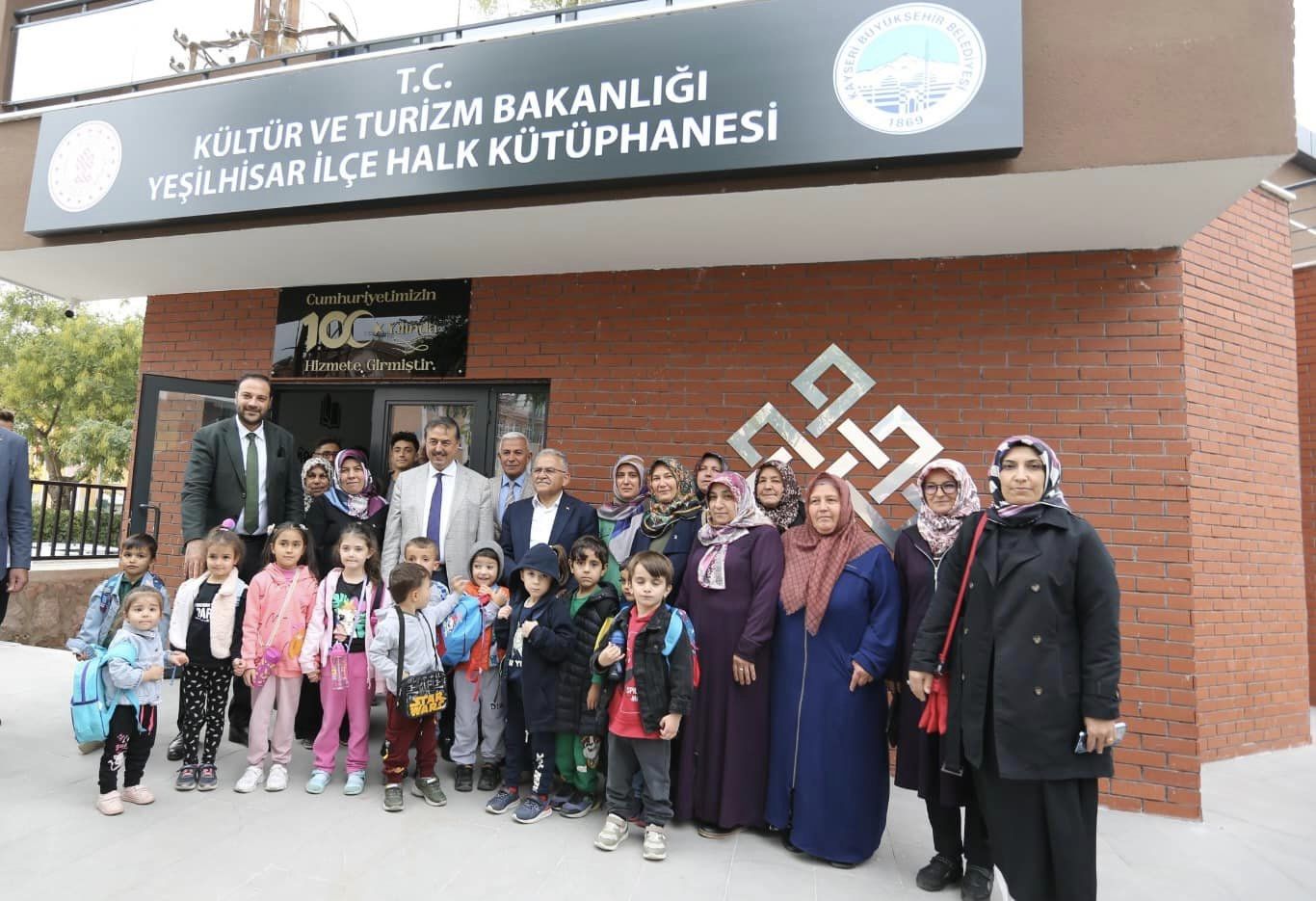 Başkan Büyükkılıç’tan 16 İlçeye 4,5 Yılı Aşkın Sürede 456 Kez “Hizmet” Dolu Ziyaret