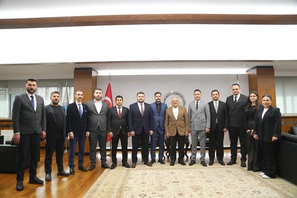 Başkan Büyükkılıç’a Ülkü Ocakları'ndan Ziyaret