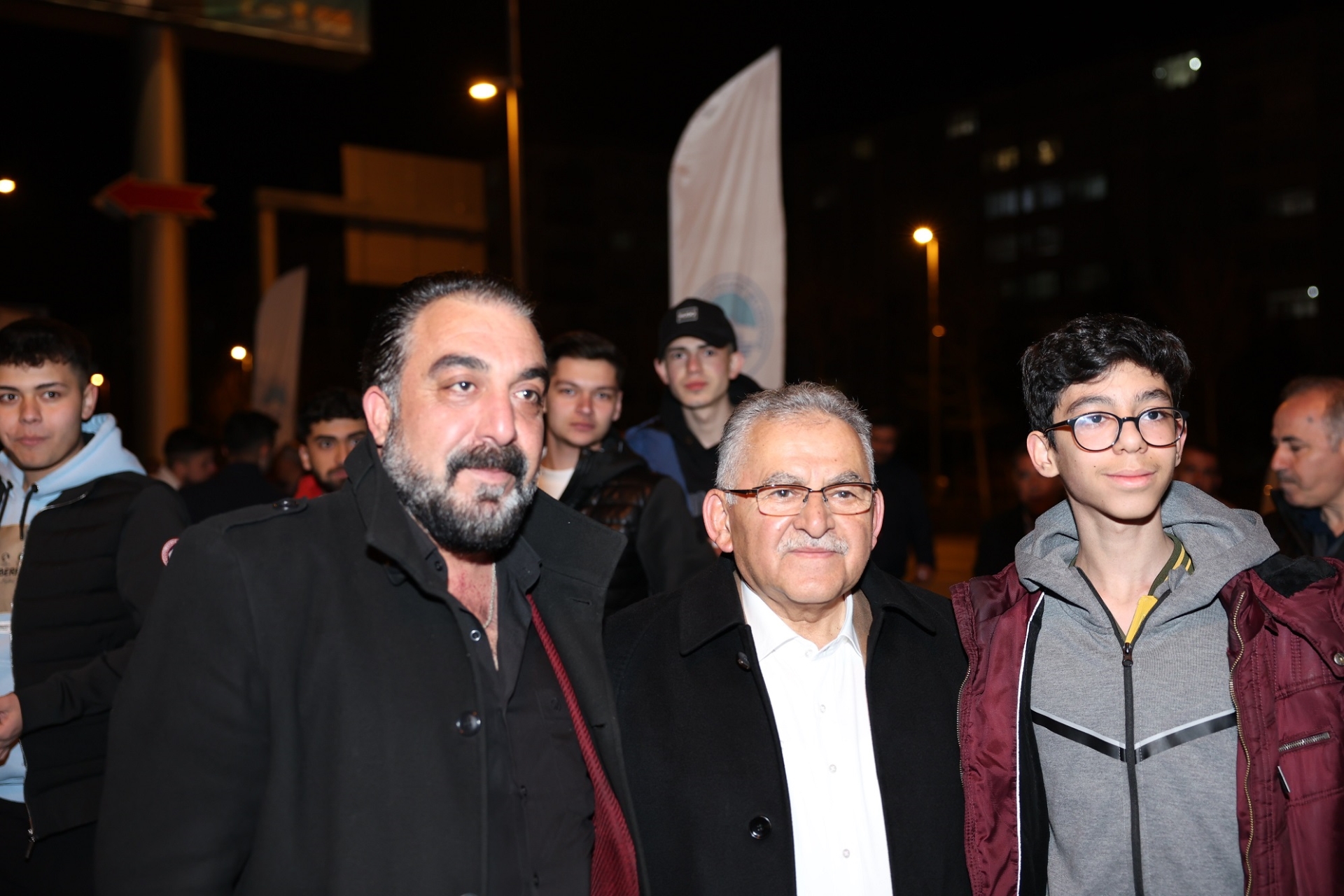 Başkan Büyükkılıç’tan Ramazan’ın İlk Akşamında Vatandaş ve Esnaf Buluşması
