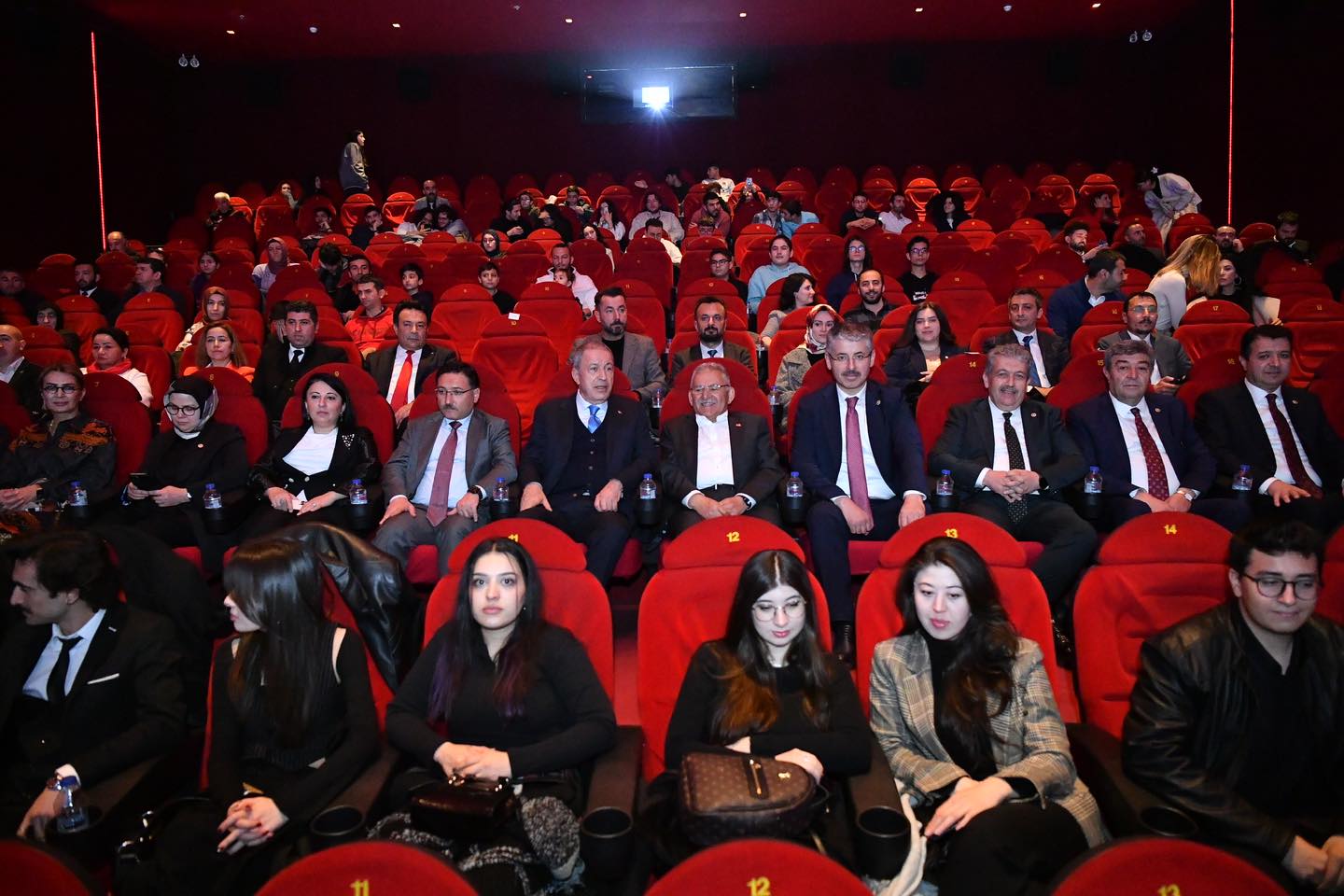 Büyükkılıç, Kayseri Lisesi Belgeseli Tanıtım Programına Katıldı