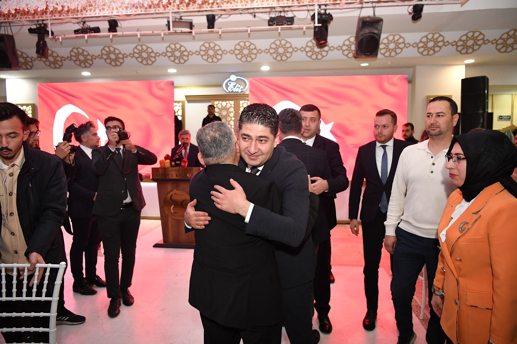 Cumhur İttifakının Ağabeyi Büyükkılıç: “Sizlere Daha Fazla Layık Olmak İçin Çaba Göstereceğim”