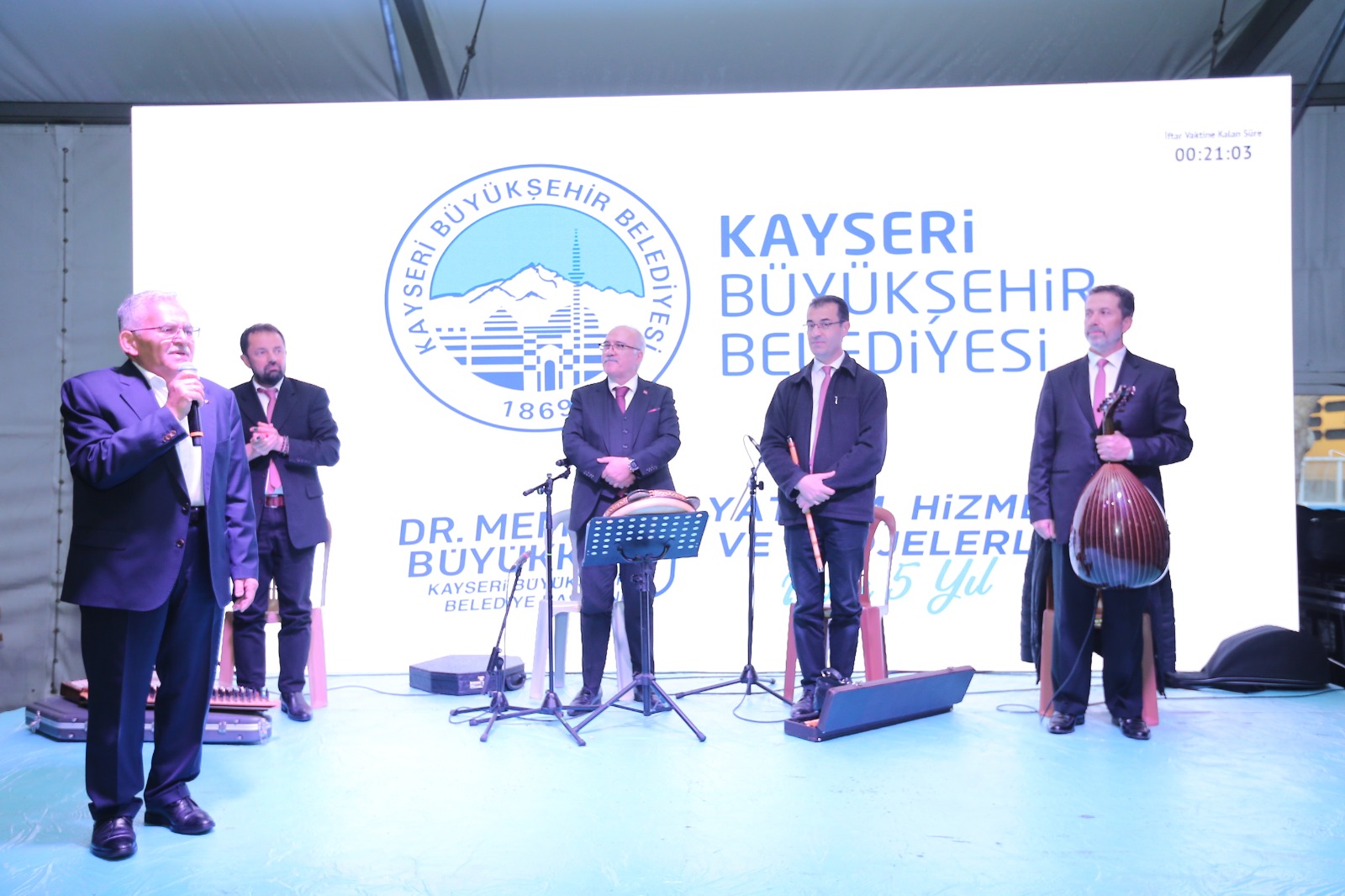 Başkan Büyükkılıç, Vatandaşlarla İftar Çadırlarında Buluştu
