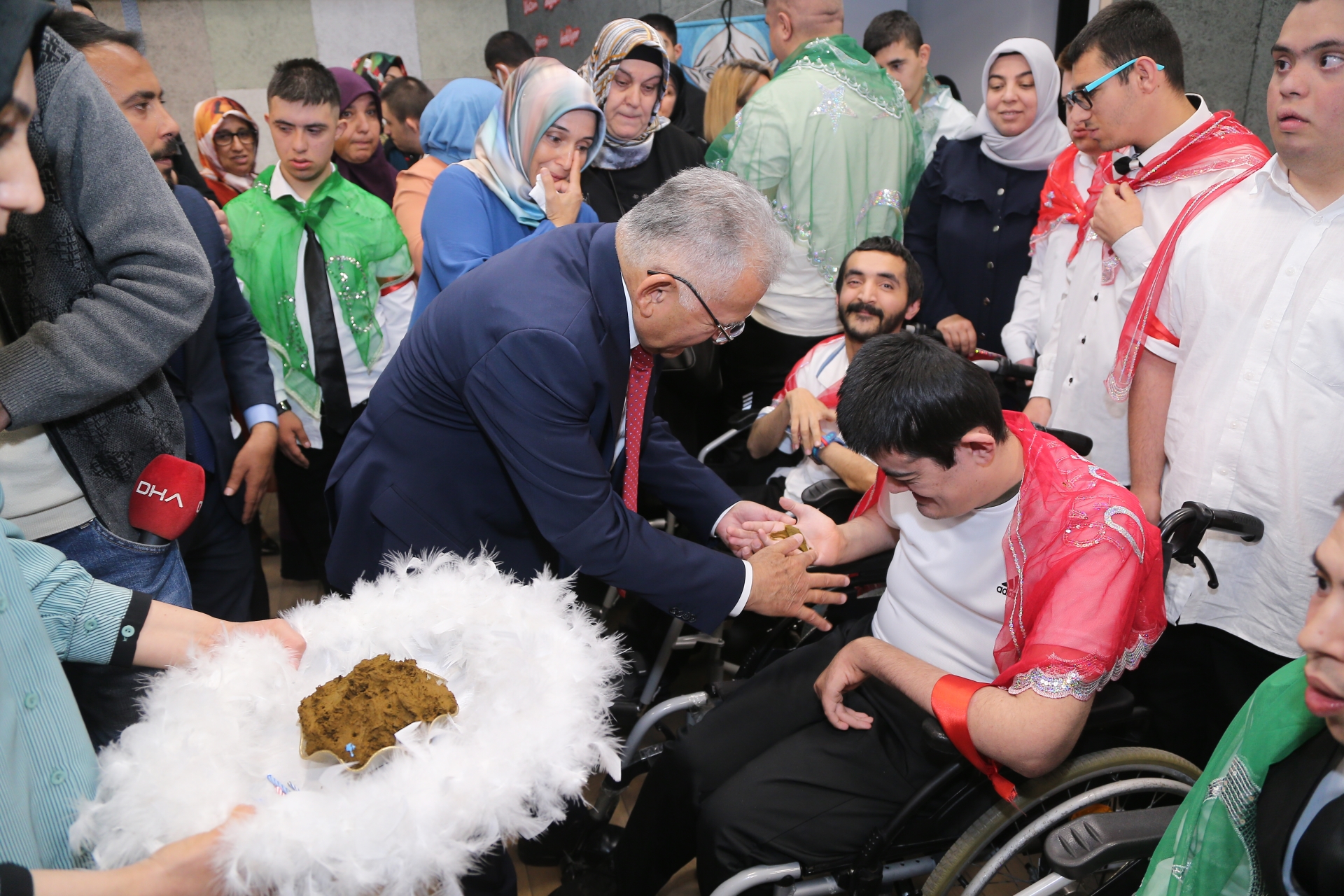 Başkan Büyükkılıç, Özel Gençlerin Temsili Askerlik Kınası’na Katıldı