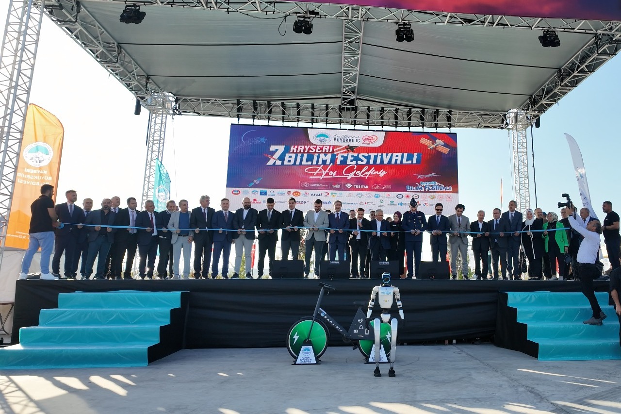 Başkan Büyükkılıç, 7’nci Kayseri Bilim Festivali’nin Açılışını Yaptı
