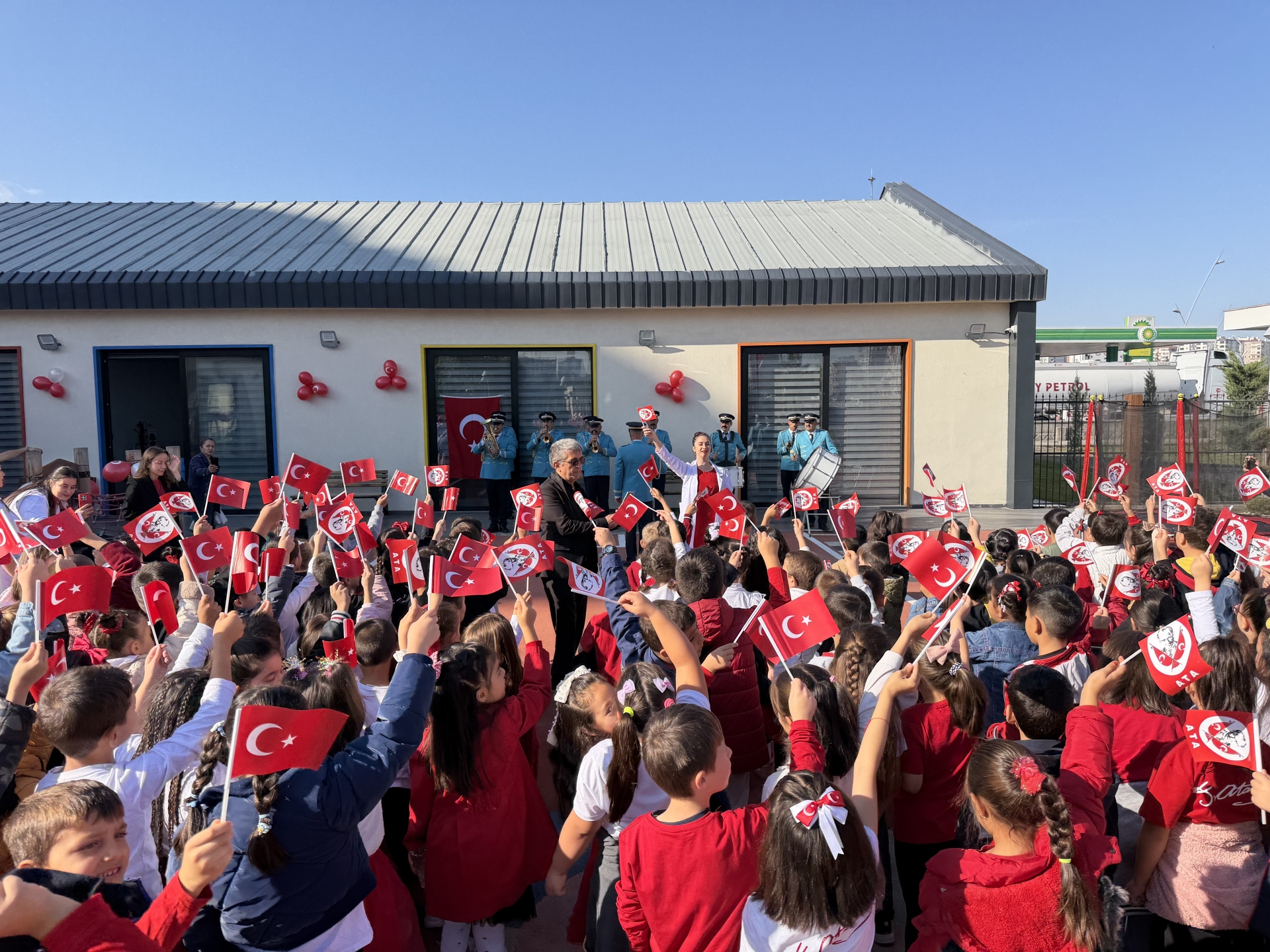 Büyükşehir’in Çocuk Kütüphanesinde “Cumhuriyet Bayramı” Coşkusu