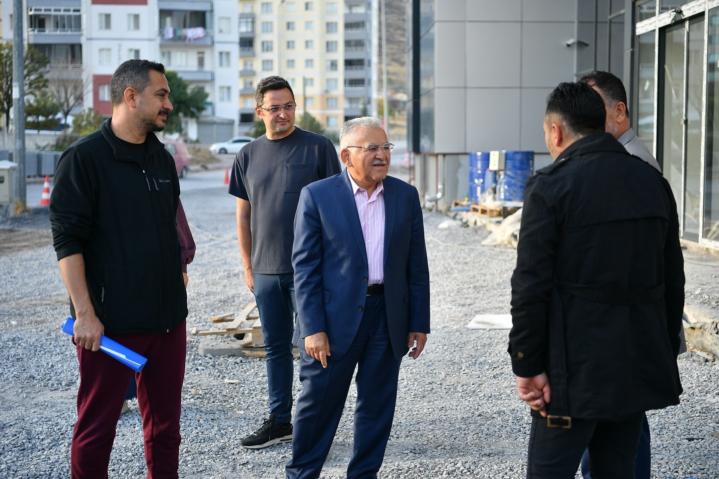 Altınoluk Sosyal Yaşam Merkezi’ni İnceleyen Başkan Büyükkılıç: “Projemiz Tamamlanma Aşamasında”