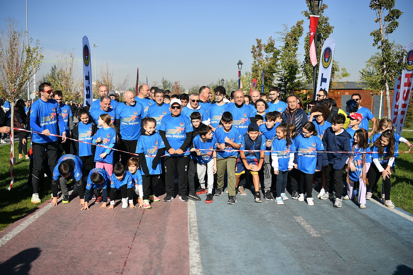 Başkan Büyükkılıç, Millet Bahçesinde Anlamlı Koşuya Katıldı