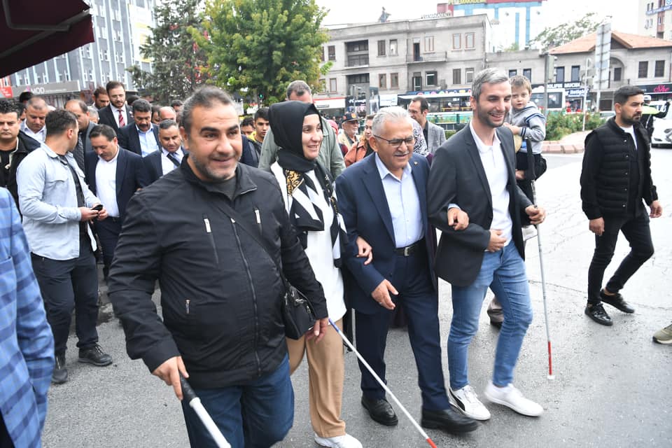 Başkan Büyükkılıç’tan Özel Gereksinimli Vatandaşlara Ulaşımda Büyük Kolaylık