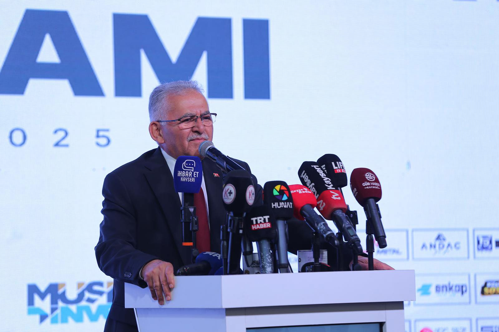Başkan Büyükkılıç, Ramazan İftarında Sevgi Evleri Çocuklarıyla Buluştu
