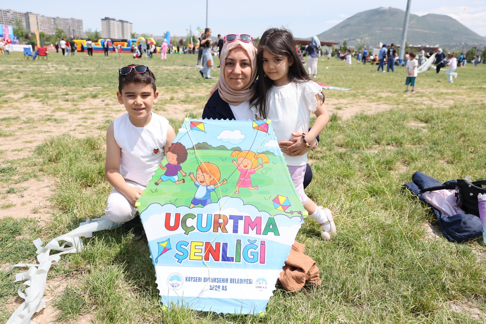 Büyükşehir, Baharın Renklerini Uçurtmalarla Gökyüzüne Yansıttı